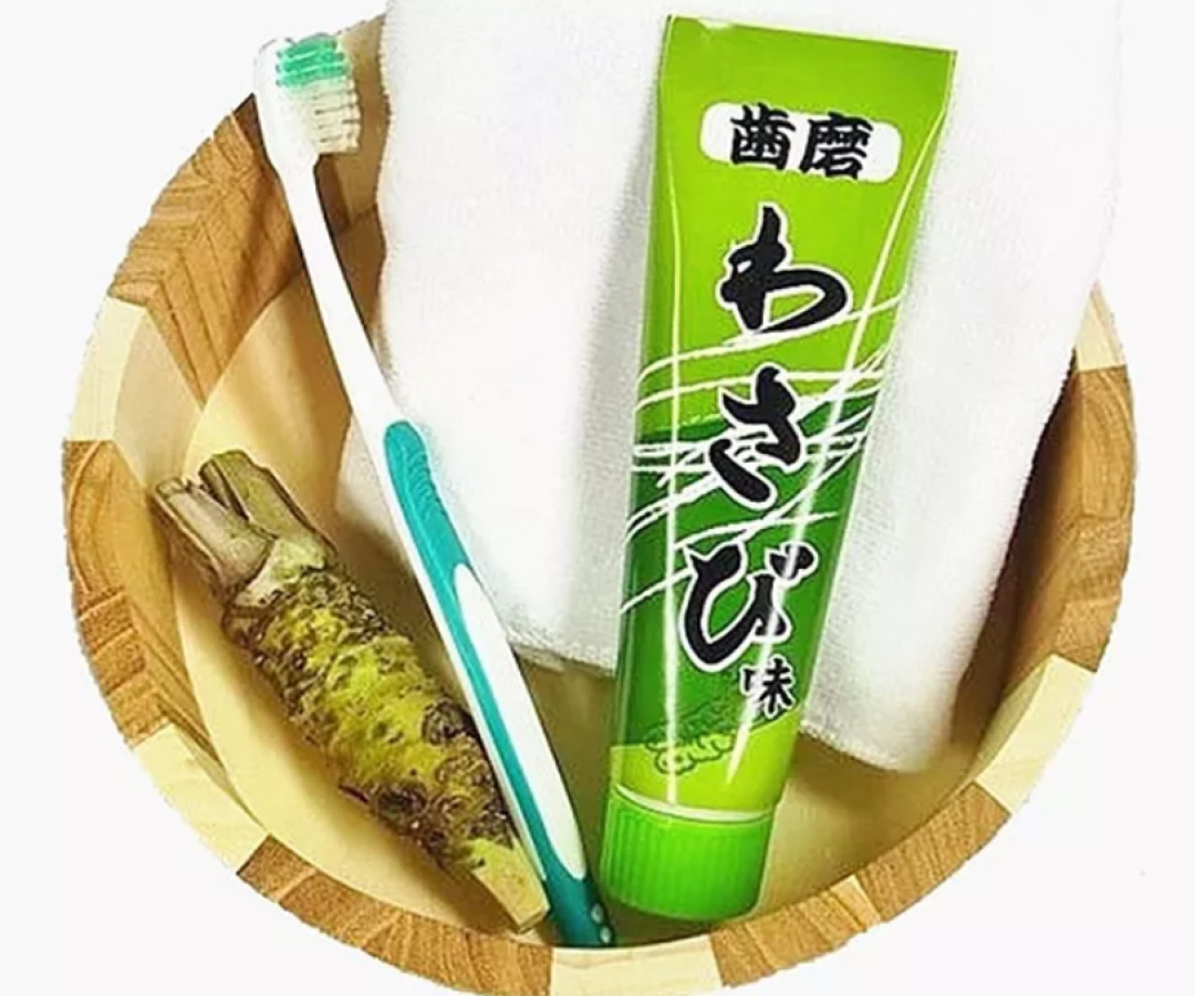 “没好”的一天从培根味的牙膏开始