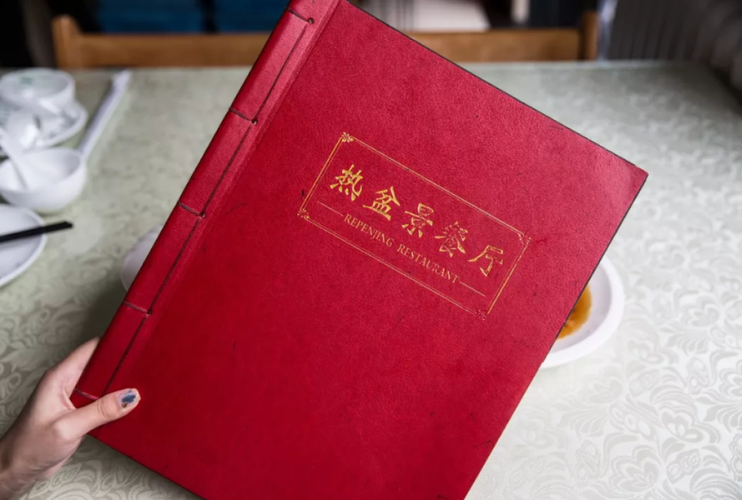 天天爆满!这家不到十张桌子的小店,竟成了南城的排队传奇!
