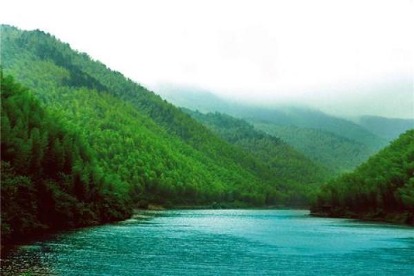 天目湖御水温泉度假酒店/南山竹海客栈1晚住宿+水世界+御水温泉+南山竹海门票各2张