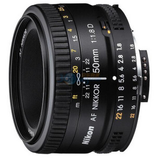  Nikon 尼康 D5300（DX 18-55mm VR+55-200mm VRII+ 50mm f/1.8D）单反相机套机 (APS-C、2416万)