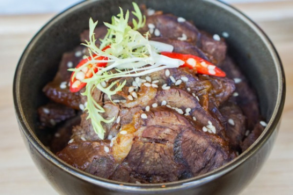 魔都新开5星酒店！上海虹桥英迪格双人中式套餐