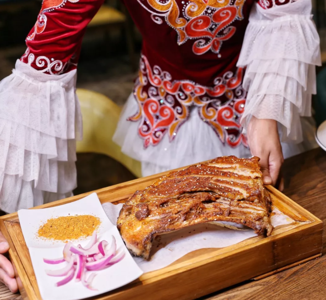 大盘鸡中的战斗机!这是人大东门一霸!