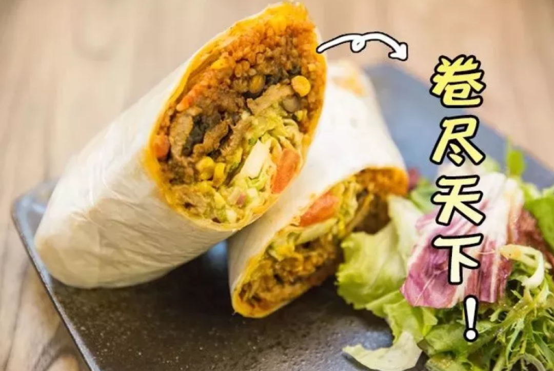 完爆KFC,1个顶4个老北京鸡肉卷,外国老头靠着这张大饼称霸帝都!