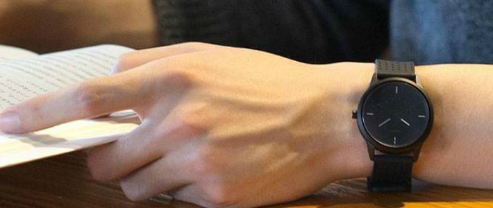  简约好用中学生智能手表推荐