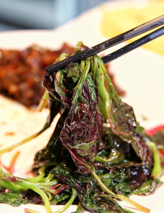 大望路新开自选食堂,均价3.98元,自选菜品称重结账像回到了大学食堂!