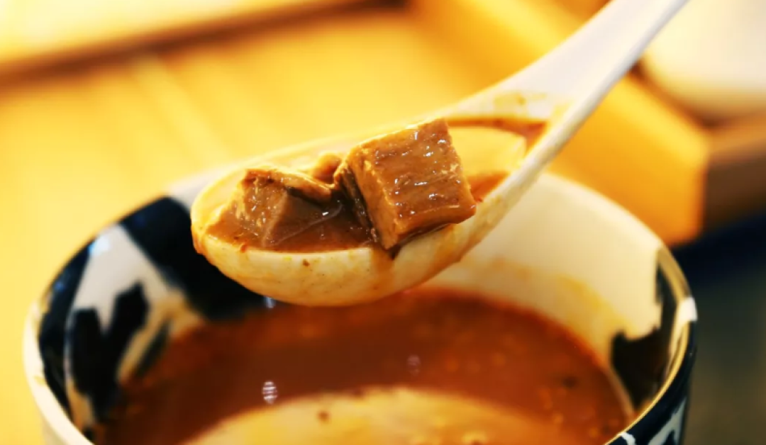 打败日本十万家拉面店,这家重磅网红级日式拉面,王者荣耀玩的好才能吃!