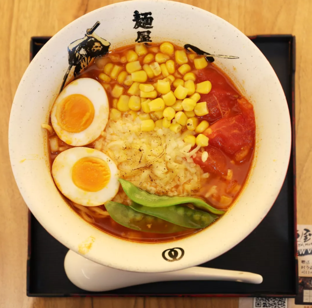打败日本十万家拉面店,这家重磅网红级日式拉面,王者荣耀玩的好才能吃!