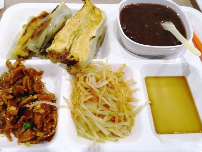 扒一扒地铁10号线附近的美食!逛吃逛吃根本停不下来!