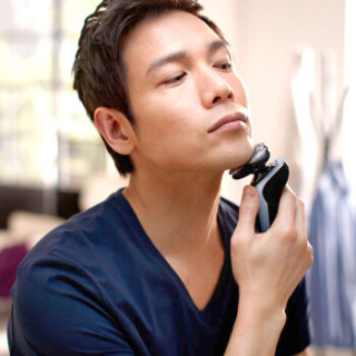 商品飞利浦剃须刀充电式电动剃须刀 水洗刮胡刀 荷兰进口 s9111