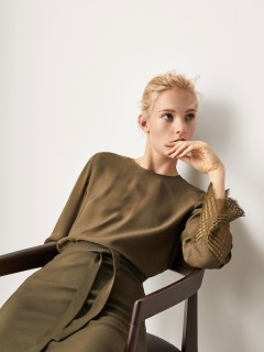 Massimo Dutti 05155601505 女士蕾丝袖设计罩衫