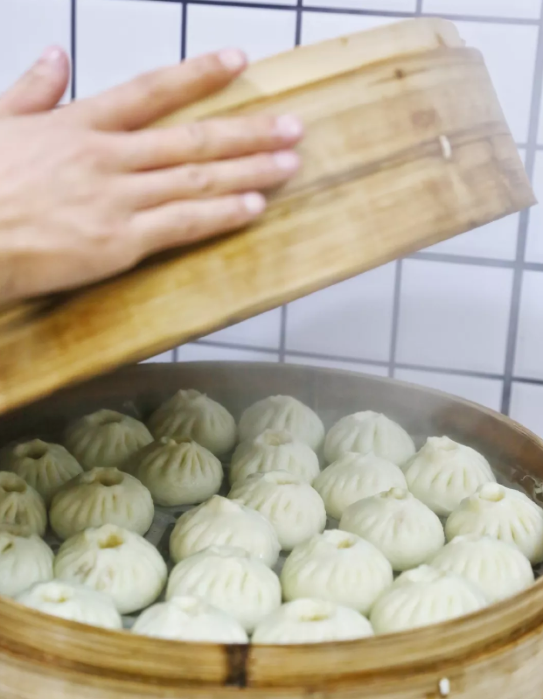这家老包子铺只卖两种馅儿,却有5种蘸料?