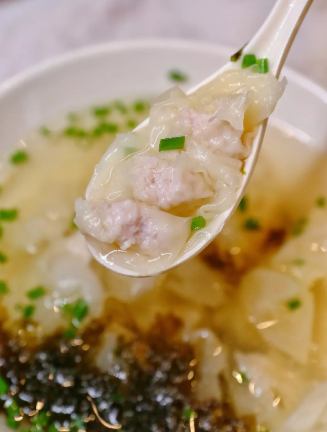 这家老包子铺只卖两种馅儿,却有5种蘸料?