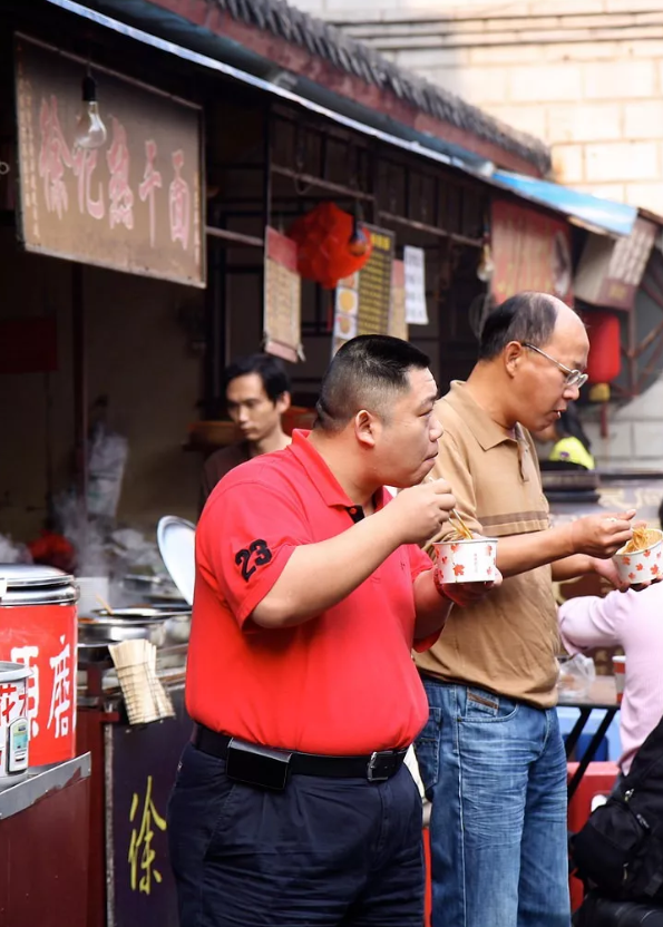 一碗正宗的武汉热干面是怎么样的？