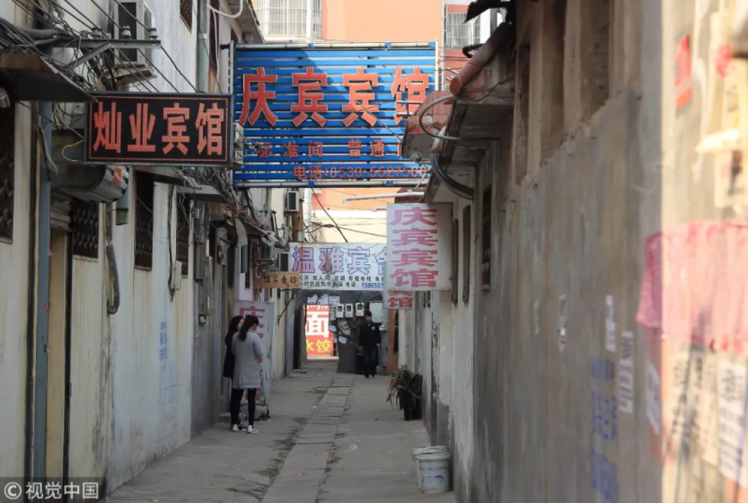 小破旅馆改造后华丽逆袭，重新开张房客爆满！