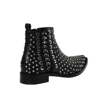 ALEXANDER MCQUEEN 66I-A8F008 女士铆钉短靴