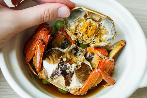 醉蟹+波龙鹅肝和牛！上海外滩英迪格酒店四道式创意料理