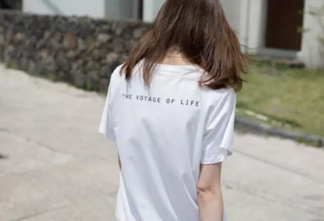 清新自然风,这两家小众港风服装店了解下!