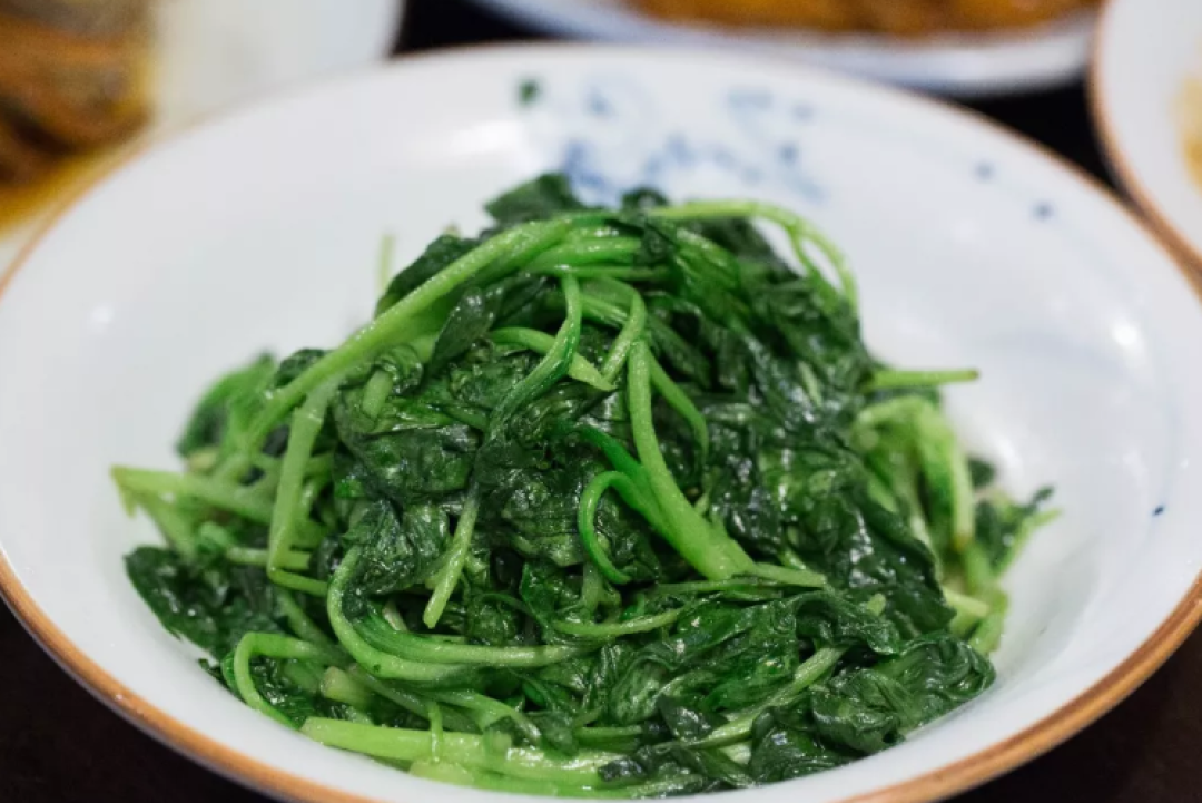开了95年的上海菜扛把子!靠一道五彩生煎征服了无数人!