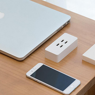 网易智造 USB智能充电器 白色