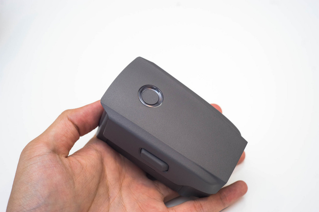 一英寸传感器的无人机长啥样?DJI Mavic 2 Pro 开箱图赏!