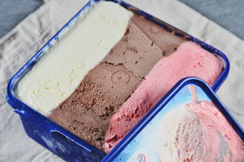 十款网红冰淇淋大比拼，究竟比大众品牌好吃多少？