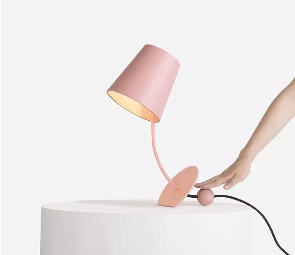 6款设计独特的小众台灯，给家里增添一分趣味！