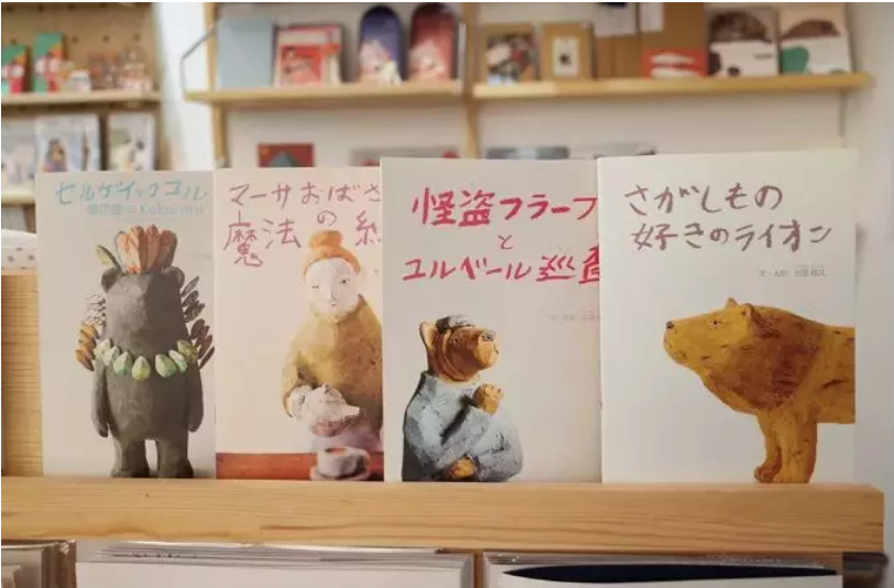 这大概是上海唯一的插画主题独立书店，400件宝贝有一半只能在这里看到