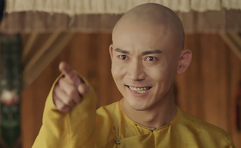 ”大猪蹄子“乾小四  皇上同款抱枕你值得拥有