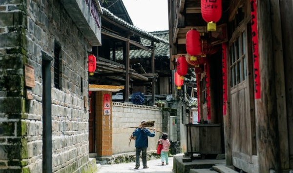 别赶路了,到这里歇一歇,找寻真正的古村落
