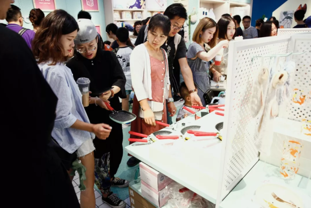 探店!看腻了性冷淡?我们找到一家少女心炸裂的店