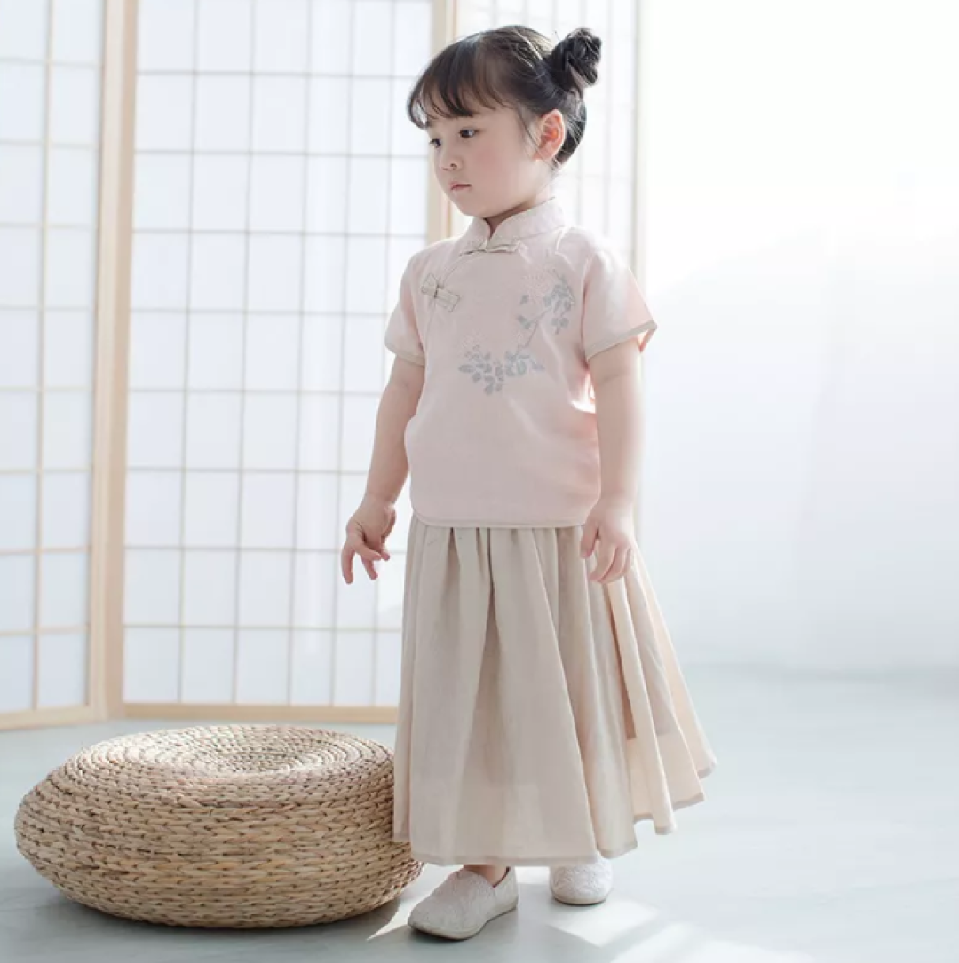 淘宝最具仪式感的40件汉服童装,体验传统文化特色,中秋国庆给娃穿起来!