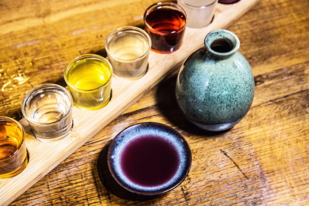 藏在胡同深处却日日爆满!这家小酒馆简直让女孩子们把持不住!