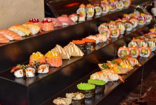 大闸蟹畅吃+5J火腿鹅肝派送菜 !杭州索菲特西