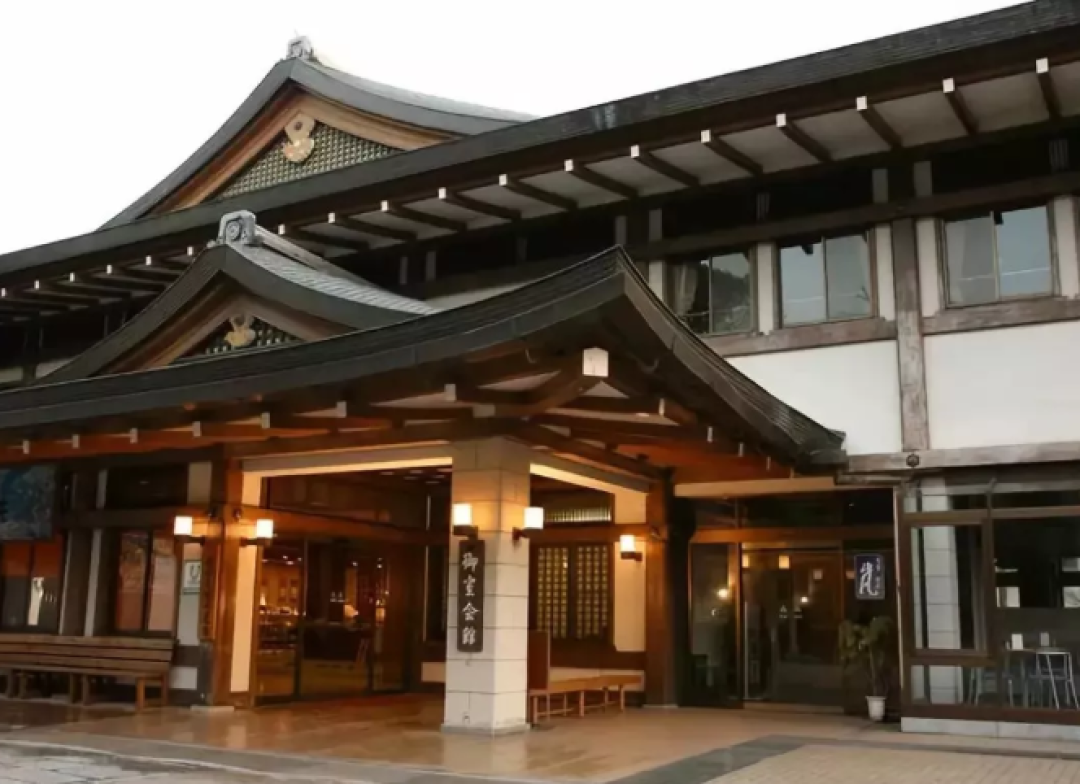 短暂告别现代生活的繁杂,去日本寺庙找回宁静!