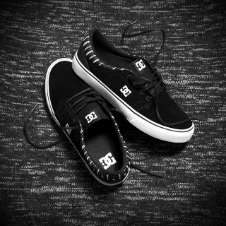 DC SHOES TRASE SE ADYS300173 中性款运动鞋