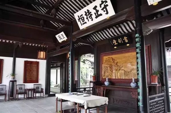 酒店特惠：距钱塘江仅15米，推窗可观大潮胜景！浙江海宁雷迪森钱江君廷酒店度假套餐