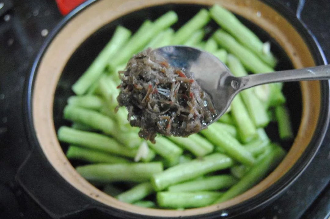 长沙、南京、绍兴臭豆腐，越臭越香，根本停不下来！