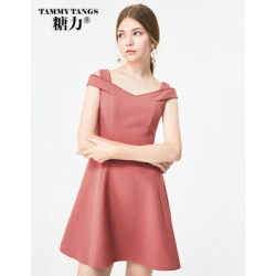 糖力 2018秋装新款豆沙红欧美露肩一字领连衣