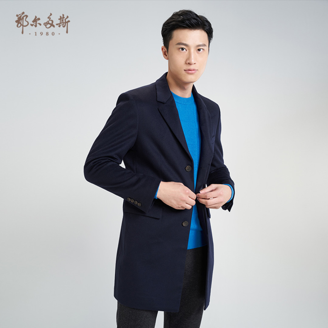 超模刘雯携手十年,你不知道的“鄂尔多斯”