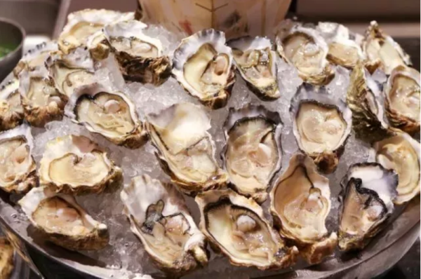 重磅蟹宴+豪门海鲜畅吃 国家会展中心上海洲际酒店 大闸蟹+海鲜主题自助晚餐