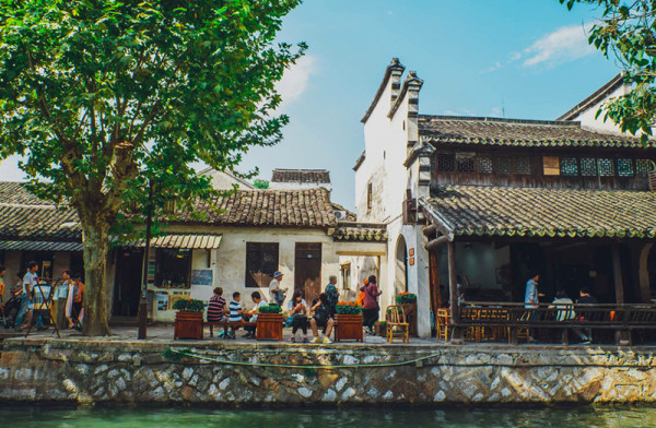 漫游江南古镇,乐享私汤温泉!南浔沉香酒店 单卧/双卧套房1晚