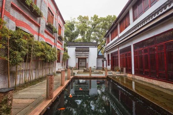 漫游江南古镇,乐享私汤温泉!南浔沉香酒店 单卧/双卧套房1晚