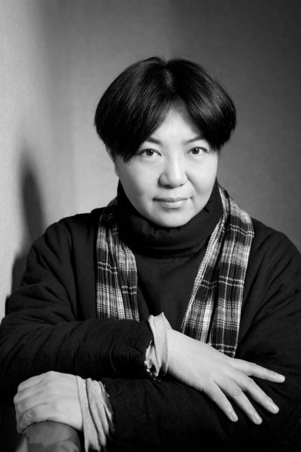 在田沁鑫导演的舞台上,萧红,张爱玲,孔尚任,纪君祥等古今中外作家的