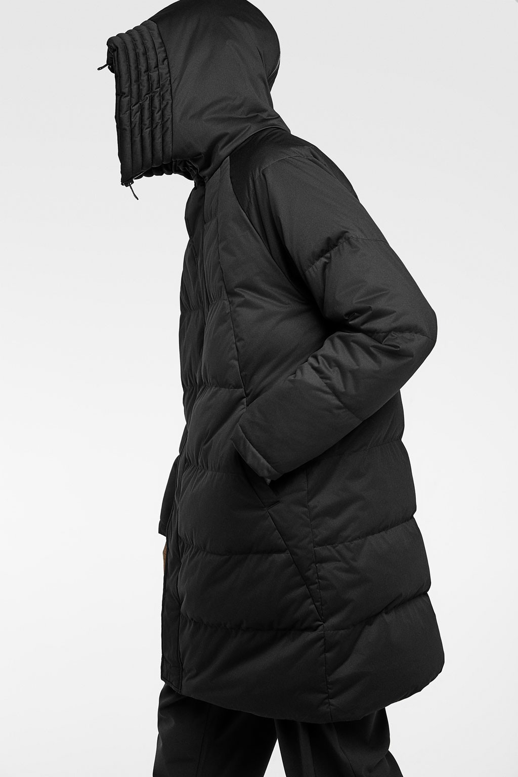 zara 06096309800 男士连帽羽绒服