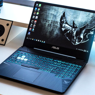 商品asus 华硕 飞行堡垒 fx86gm 游戏笔记本 (led,1920x1080,金属电竞