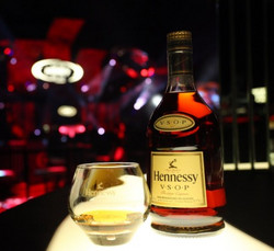 Hennessy 轩尼诗 VSOP 干邑白兰地 700ml