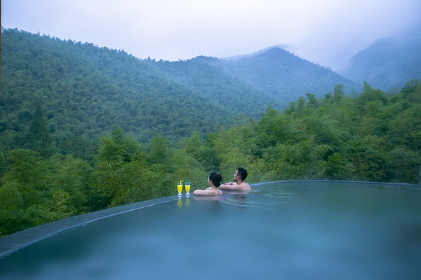 “御”你邂逅，隐于竹海！江苏常州南山竹海客栈/御水温泉度假酒店1晚＋双早 + 天目湖南山竹海/御水温泉/山水园门票3选1