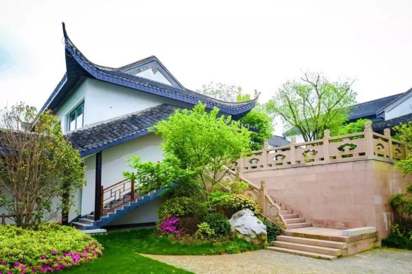 泡火山温泉宿博物馆里的江南庭院酒店无锡隐居桃源馆藏度假酒店1晚