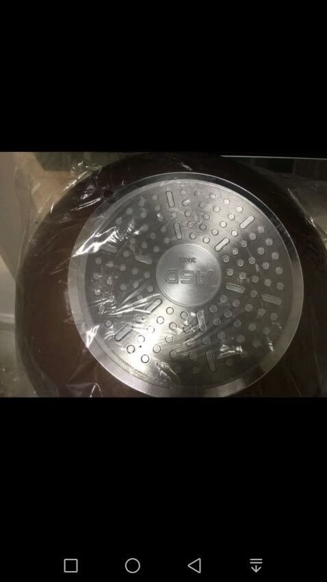 锅大小正好，做工扎实，造型大方，设计的很