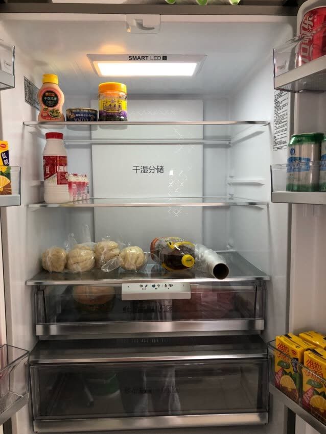 1.入选只能彩屏娱乐冰箱精选,科技感较高